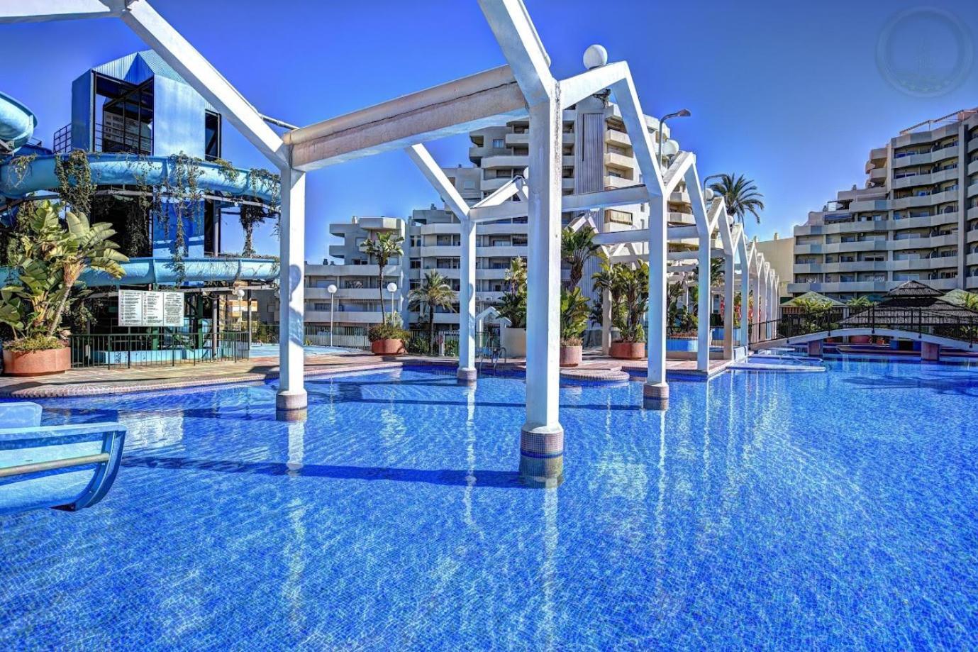 Charming In Benalbeach With Garden And Sea View Lejlighed