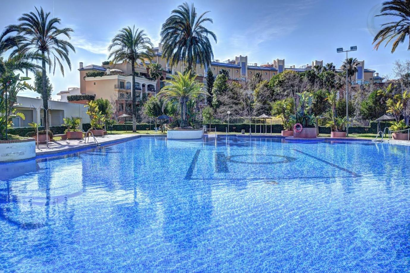 Charming In Benalbeach With Garden And Sea View Lejlighed *